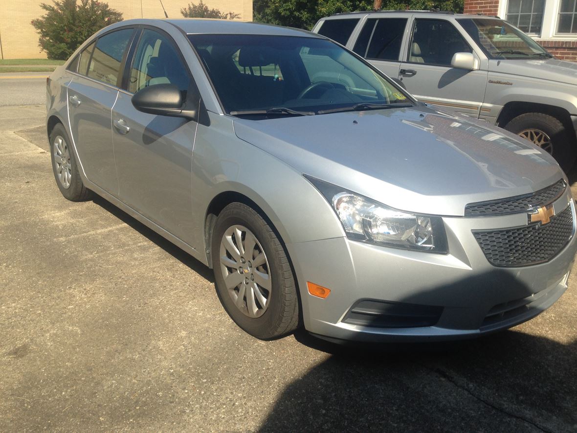 2011 Chevrolet Cruze for sale by owner in Saint Albans