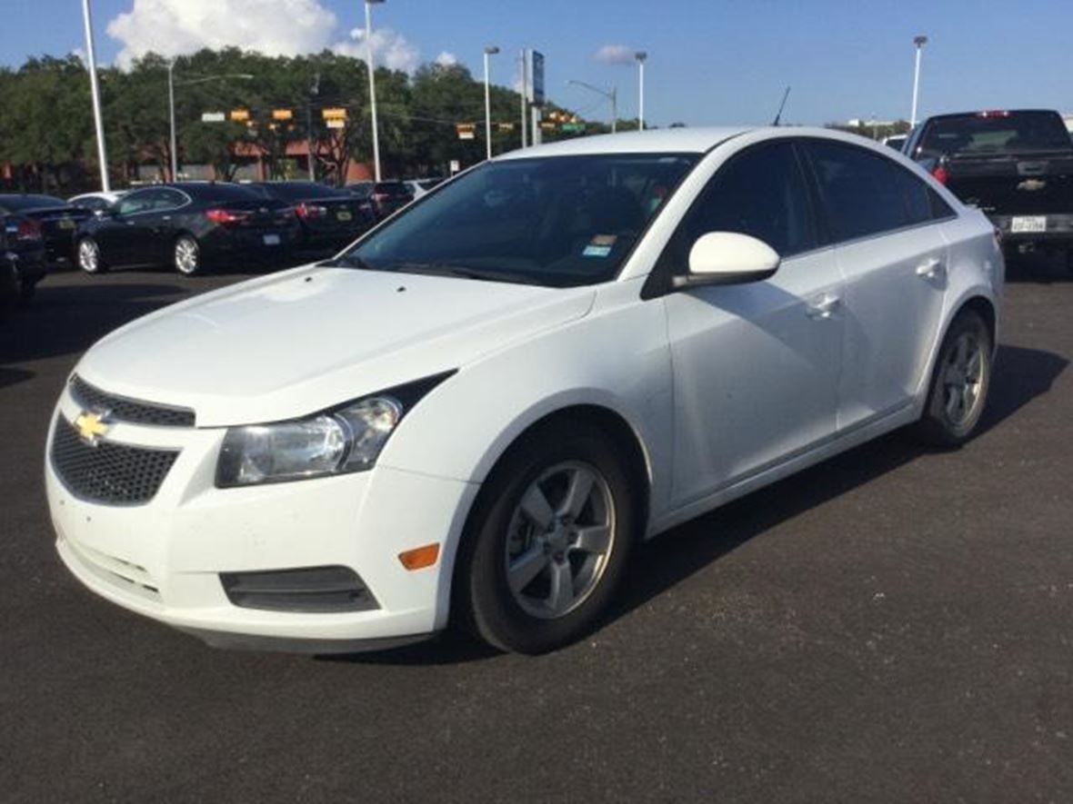 2014 Chevrolet Cruze for sale by owner in Houston
