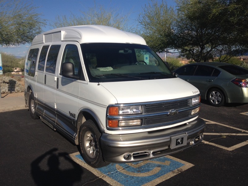 2000 Chevrolet Express for sale by owner in FOUNTAIN HILLS