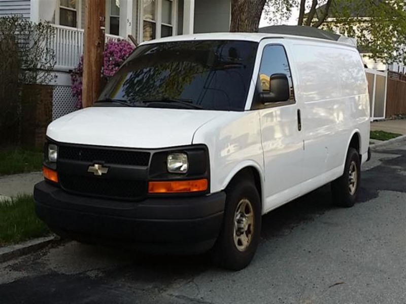 2004 Chevrolet Express for sale by owner in DENNIS PORT
