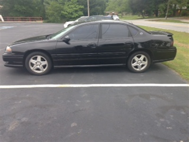 2004 Chevrolet Impala for sale by owner in FAYETTEVILLE