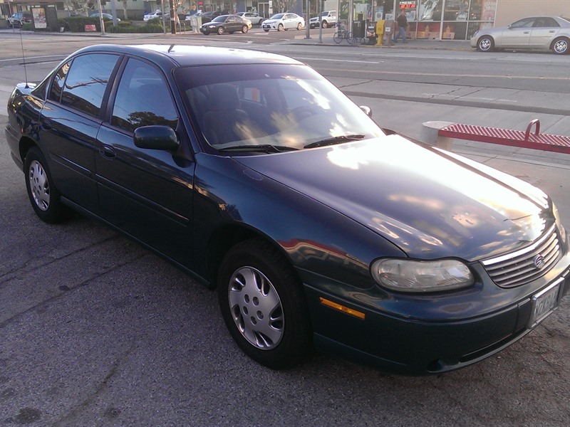 1998 Chevrolet Malibu for sale by owner in LONG BEACH