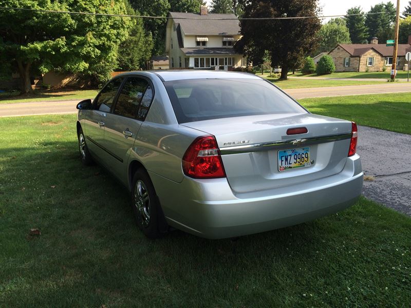 2005 Chevrolet Malibu for sale by owner in NEWARK