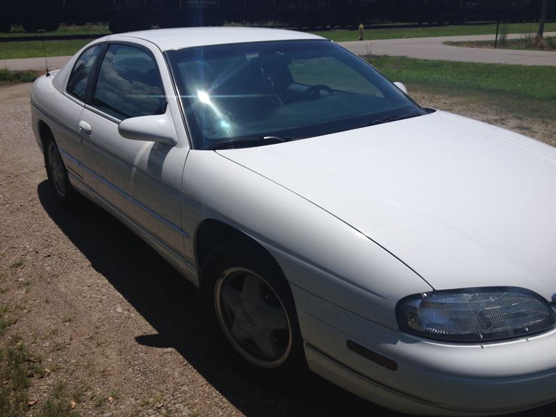 1997 Chevrolet Monte Carlo for sale by owner in Fort Smith