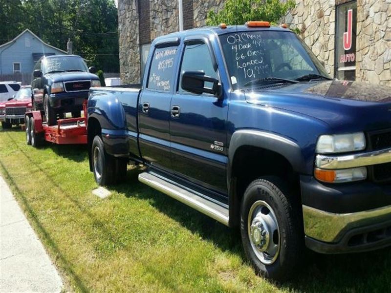 2002 Chevrolet Pickup for sale by owner in BRIDGEPORT