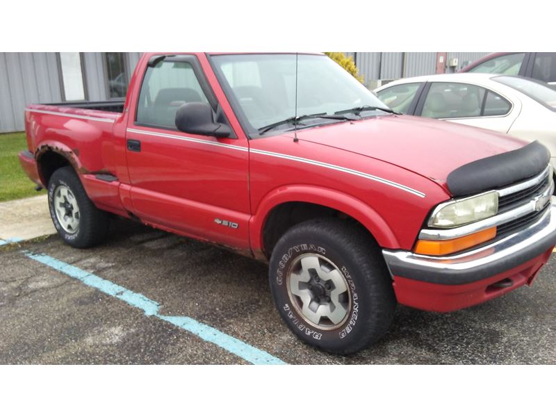 1997 Chevrolet S-10 for sale by owner in Angola