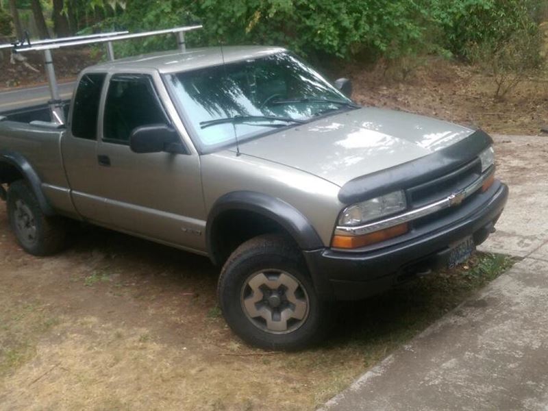 2001 Chevrolet S-10 for sale by owner in LACEY