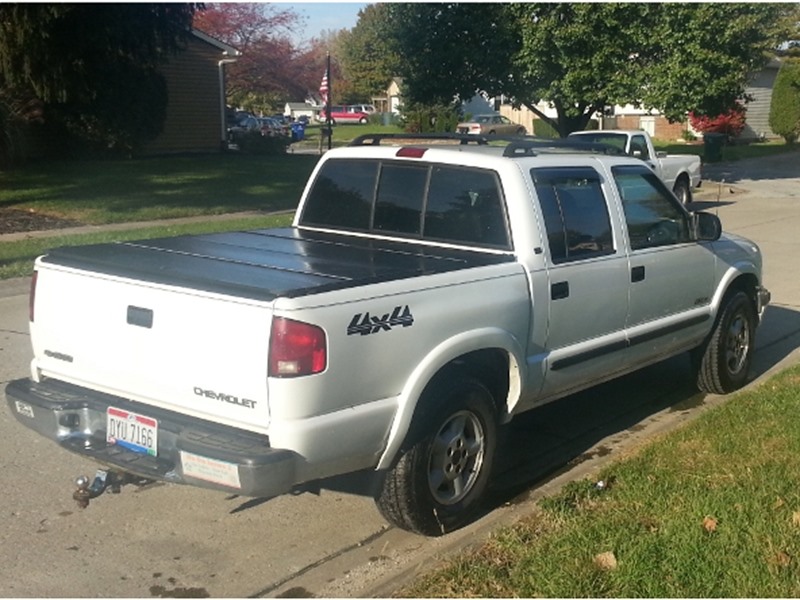 2002 Chevrolet S-10 for sale by owner in COLUMBUS