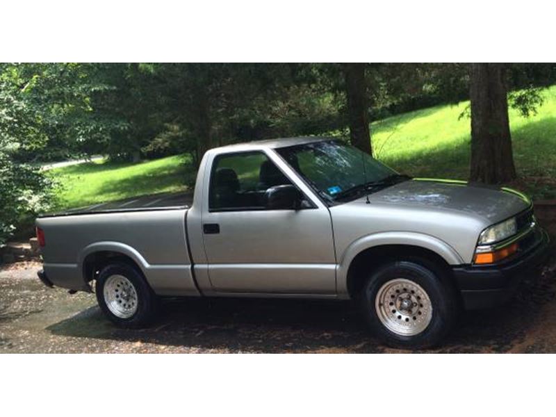 2003 Chevrolet S-10 for sale by owner in Pacific