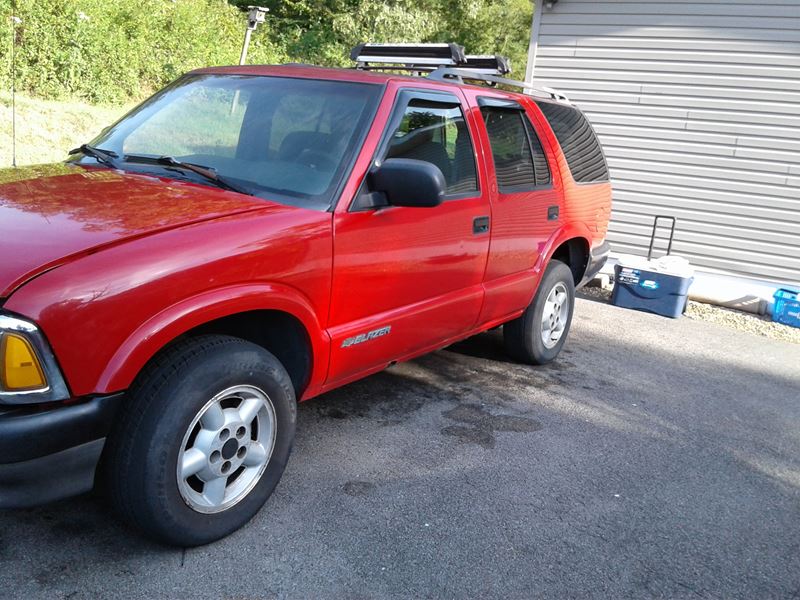 1997 Chevrolet S-10 Blazer for sale by owner in Knoxville