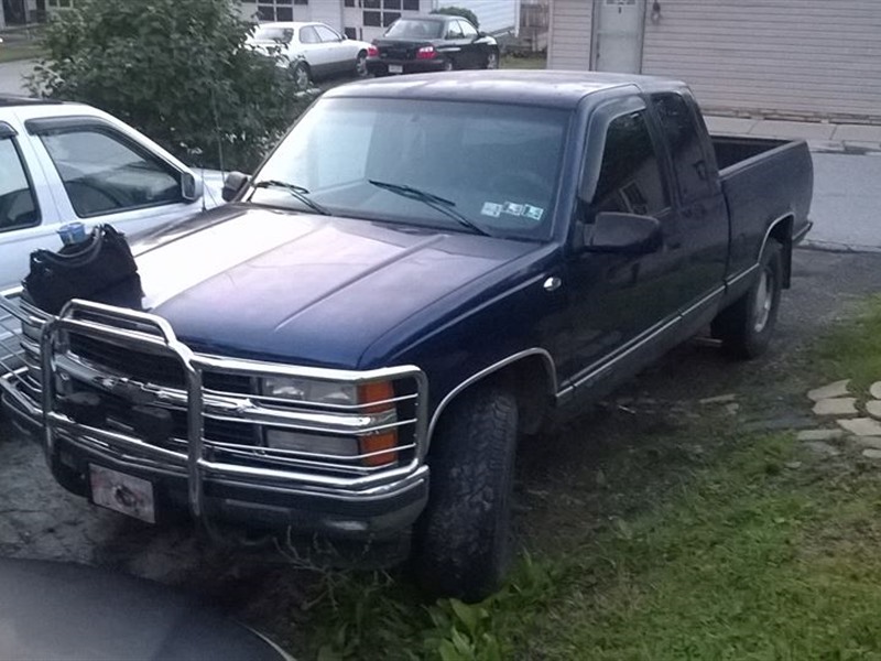 1995 Chevrolet Silverado 1500 for sale by owner in ALTOONA
