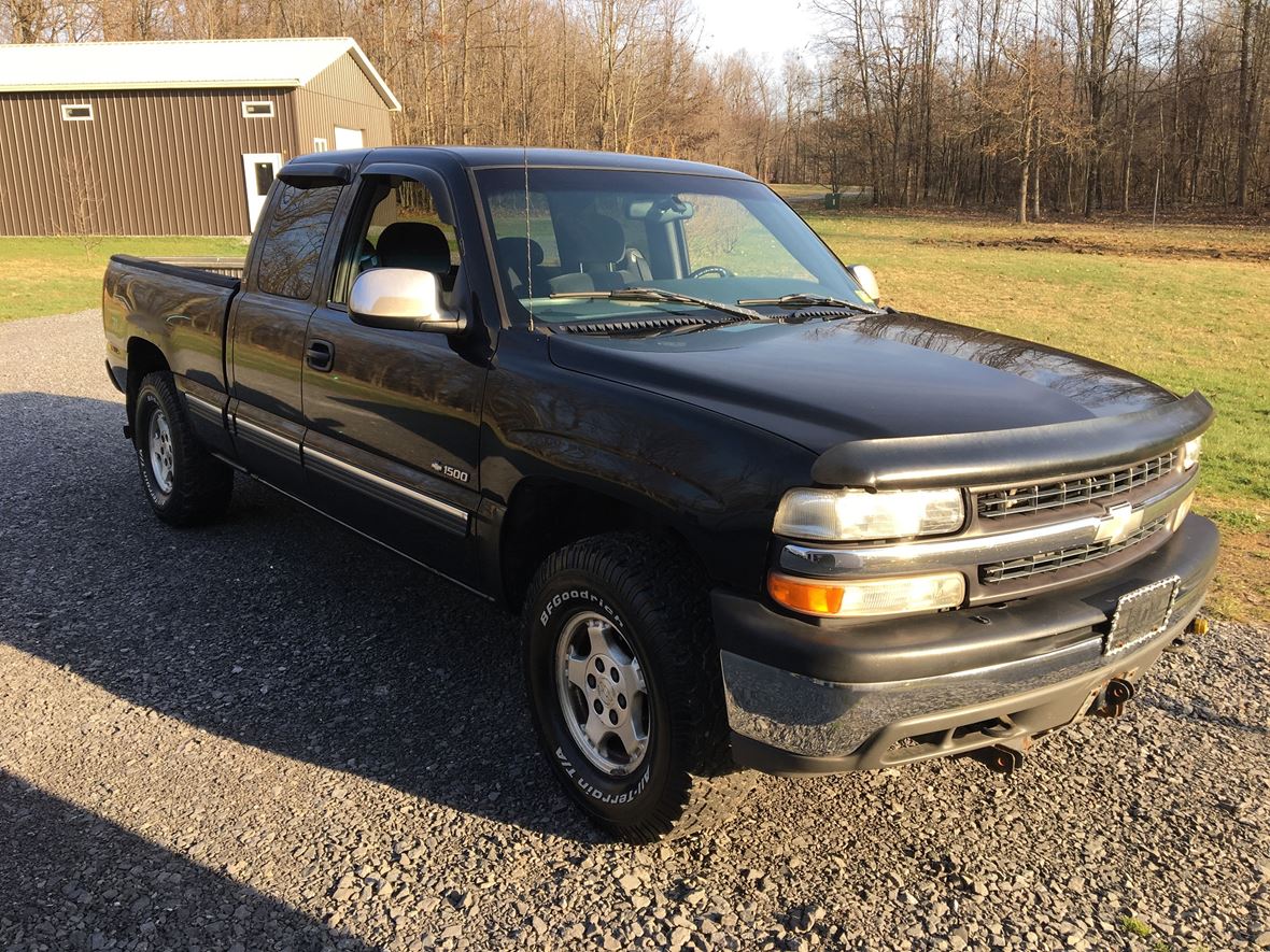 2000 Chevrolet Silverado 1500 for sale by owner in Morgantown