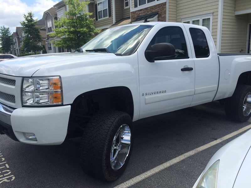 2008 Chevrolet Silverado 1500 for sale by owner in Morrisville