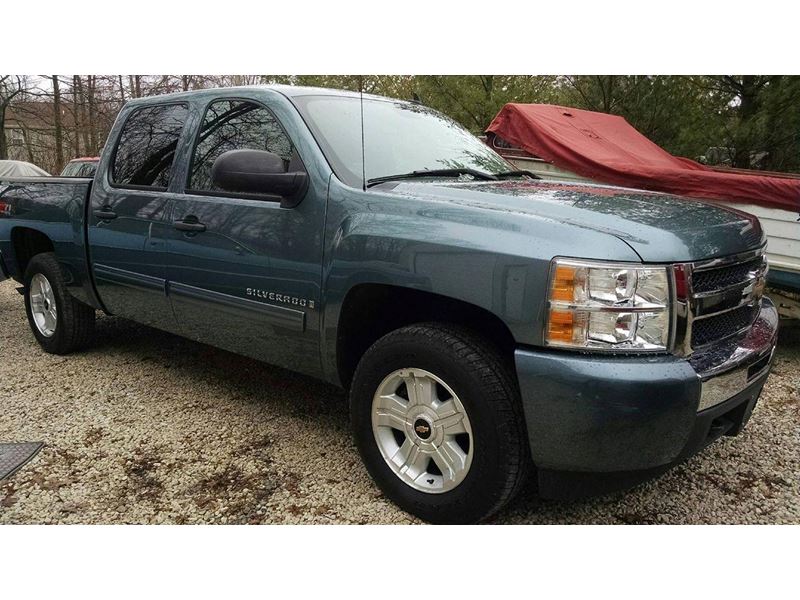 2009 Chevrolet Silverado 1500 for sale by owner in Olmsted Falls