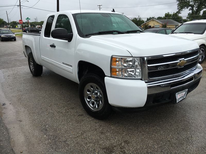 2011 Chevrolet Silverado 1500 for sale by owner in Irving