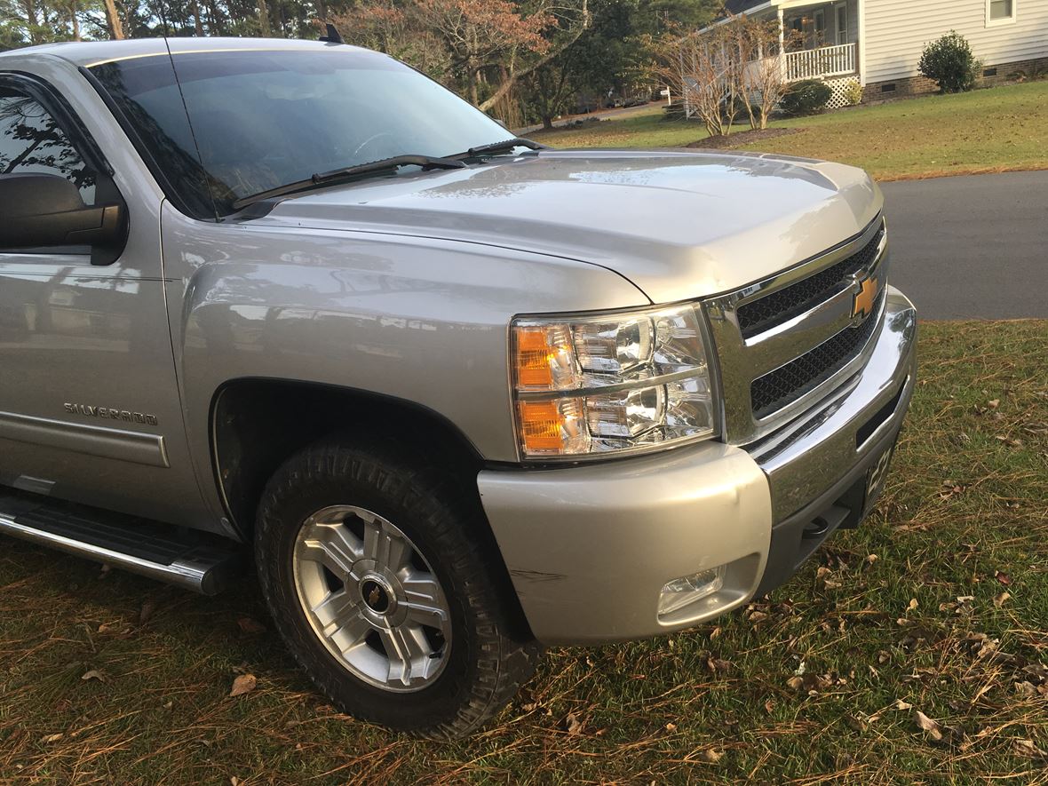 2011 Chevrolet Silverado 1500 LT for sale by owner in Manteo