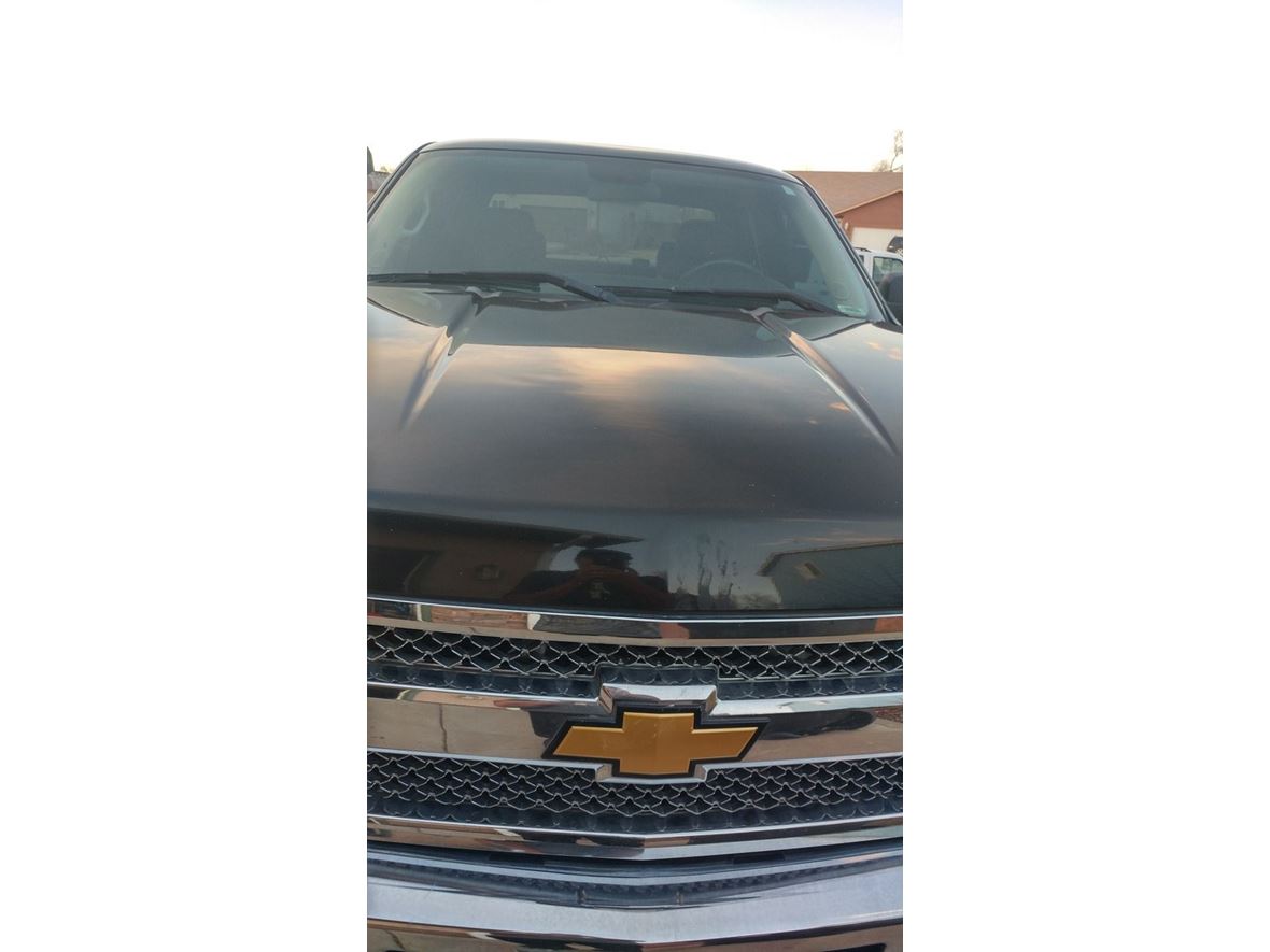 2012 Chevrolet Silverado 1500 Crew Cab for sale by owner in Pueblo