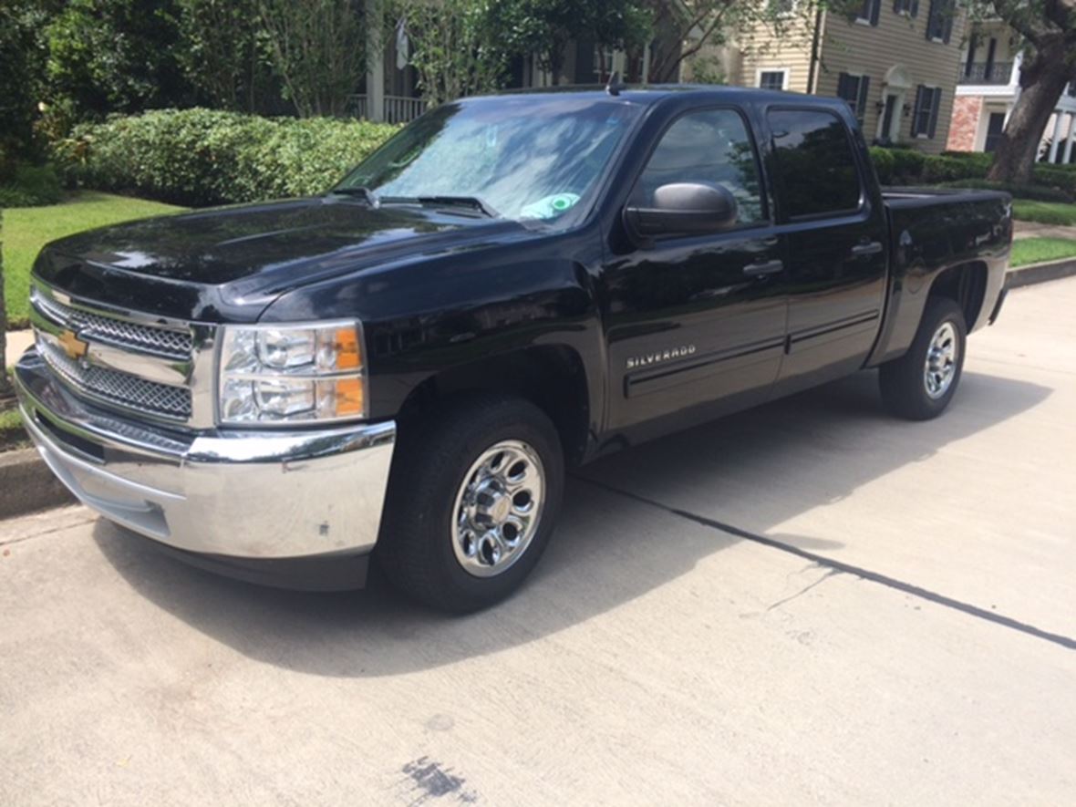 2013 Chevrolet Silverado 1500 Crew Cab for sale by owner in Metairie