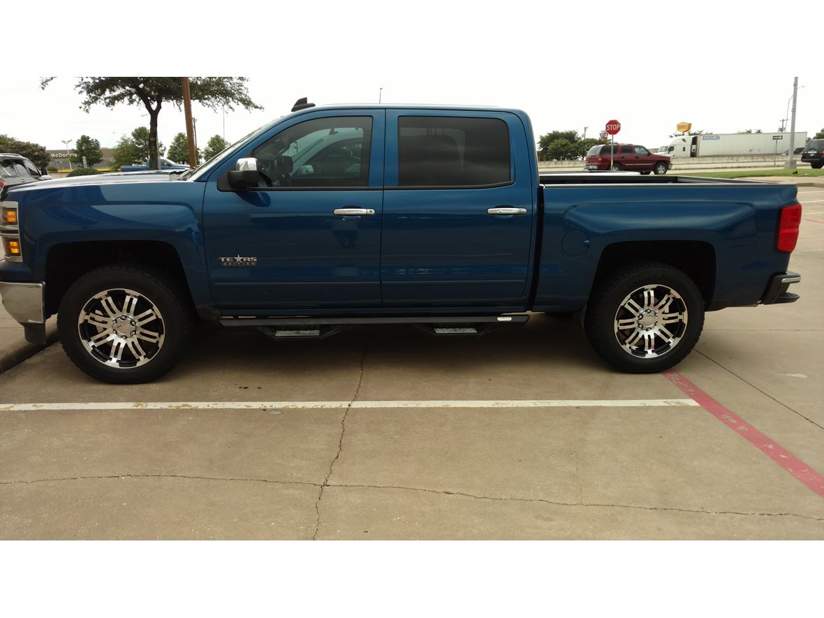 2015 Chevrolet Silverado 1500 Crew Cab for sale by owner in Rockwall