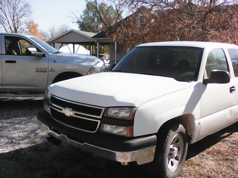 2006 Chevrolet Silverado for sale by owner in WELLSVILLE