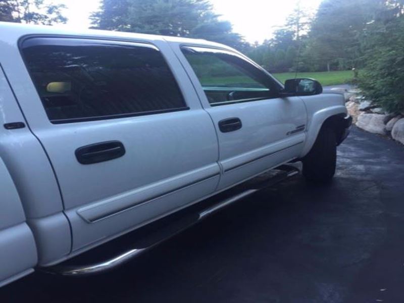 2006 Chevrolet Silverado 2500 for sale by owner in Porthill