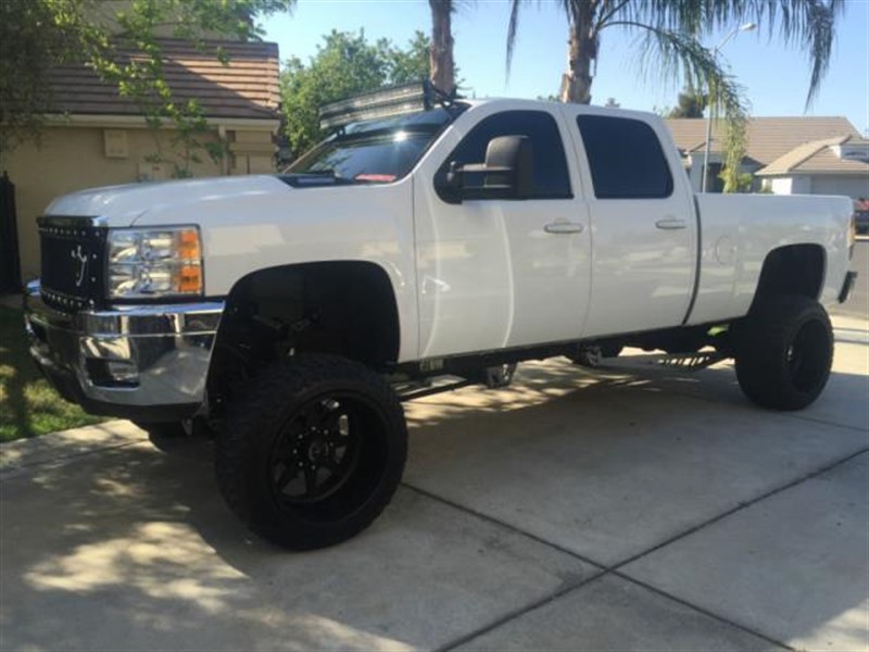 2011 Chevrolet Silverado 2500 for sale by owner in PALM DESERT
