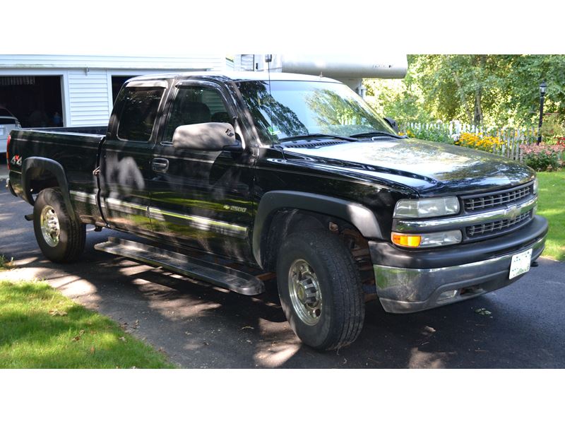 2001 Chevrolet Silverado 2500HD for sale by owner in PORTSMOUTH