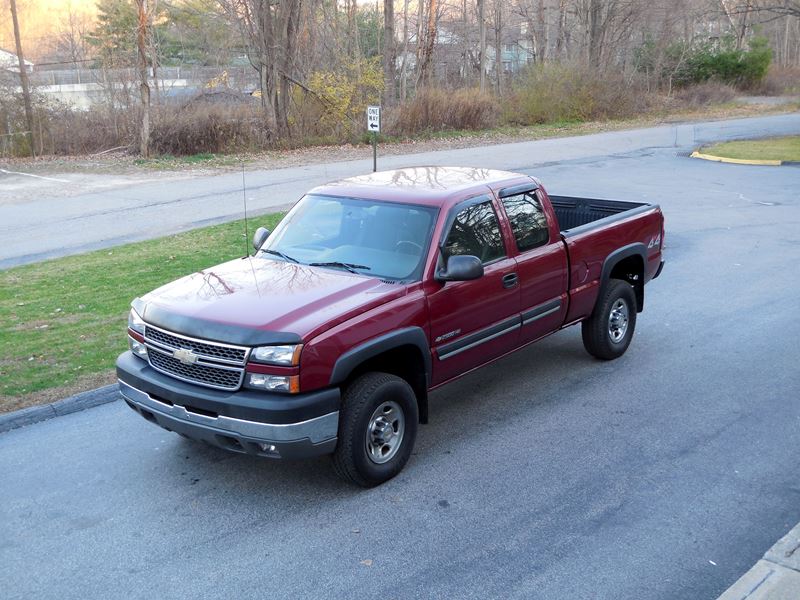 2005 Chevrolet Silverado 2500HD for sale by owner in SOMERS