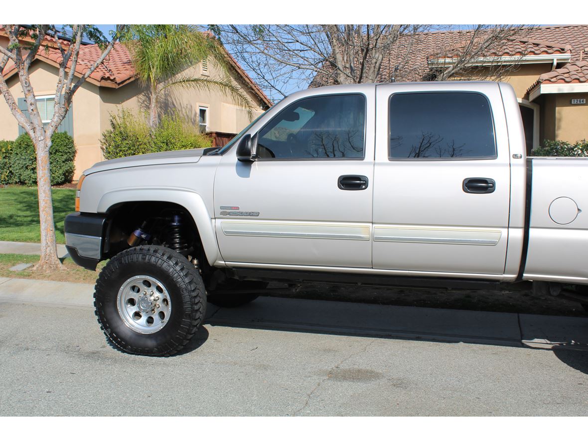 2006 Chevrolet Silverado 2500HD for sale by owner in Beaumont