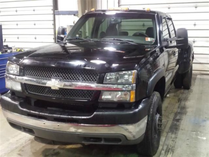 2003 Chevrolet Silverado 3500 for sale by owner in MONTANDON