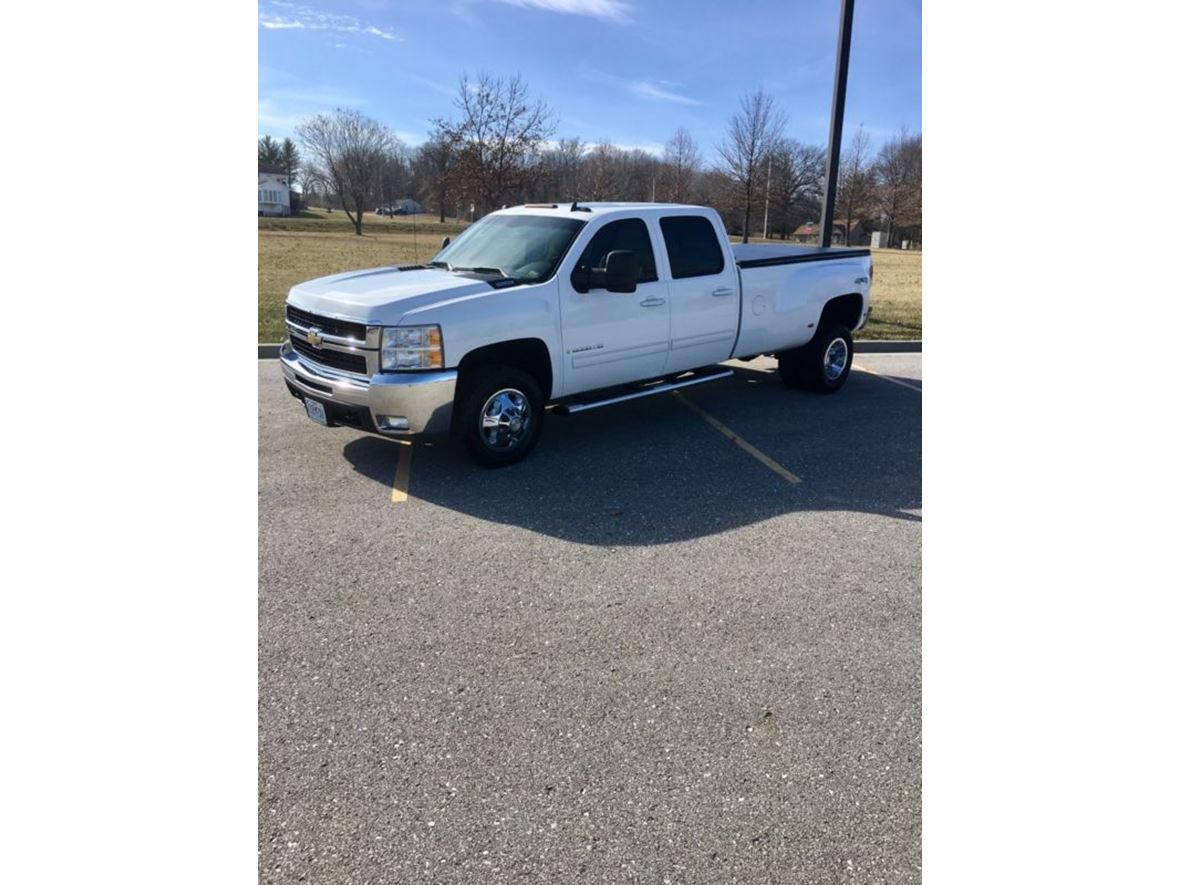 2009 Chevrolet Silverado 3500 for sale by owner in Bolckow