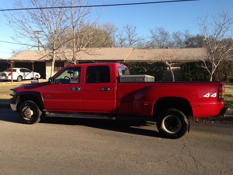 2001 Chevrolet Silverado 3500 HD for sale by owner in NEW BRAUNFELS
