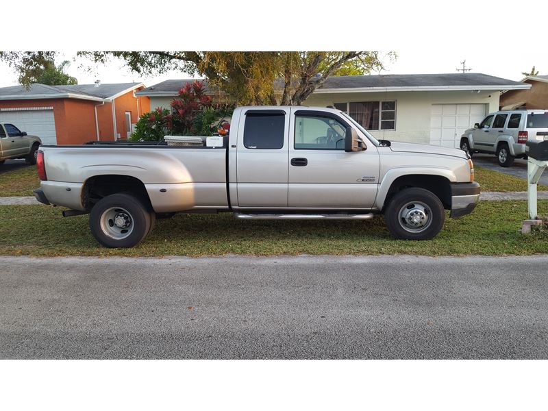 2006 Chevrolet Silverado 3500HD for sale by owner in Fort Lauderdale