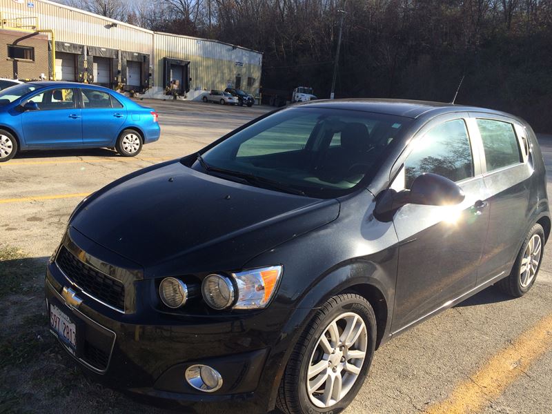 2014 Chevrolet Sonic for sale by owner in Mendota