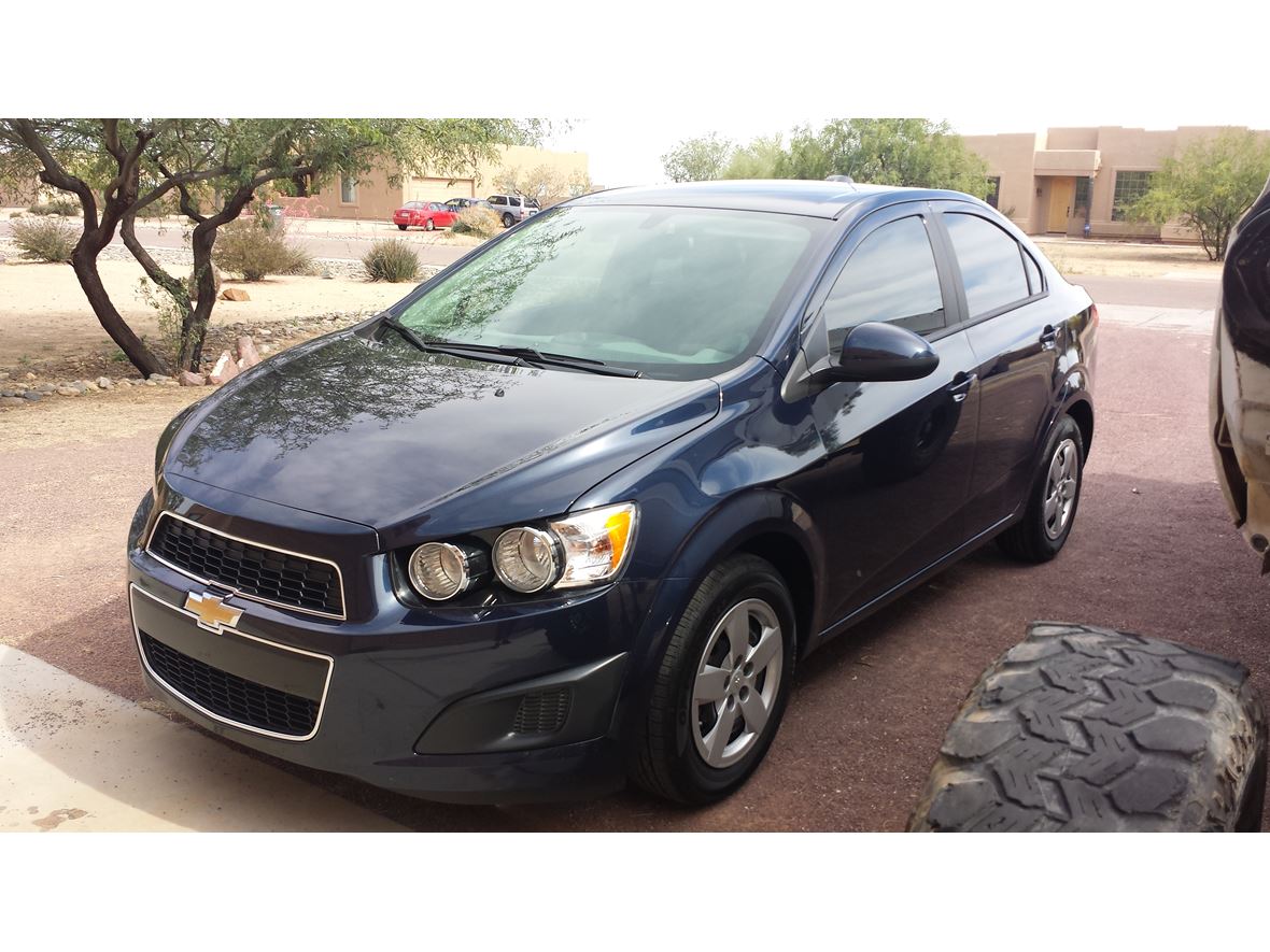 2015 Chevrolet Sonic for sale by owner in Wittmann