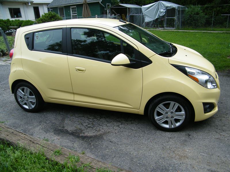 2013 Chevrolet Spark for sale by owner in Hedgesville
