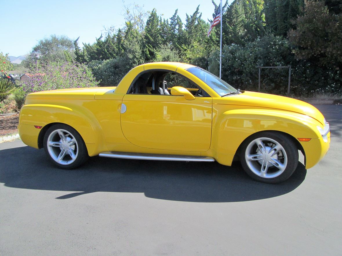 2004 Chevrolet SSR for sale by owner in Nipomo