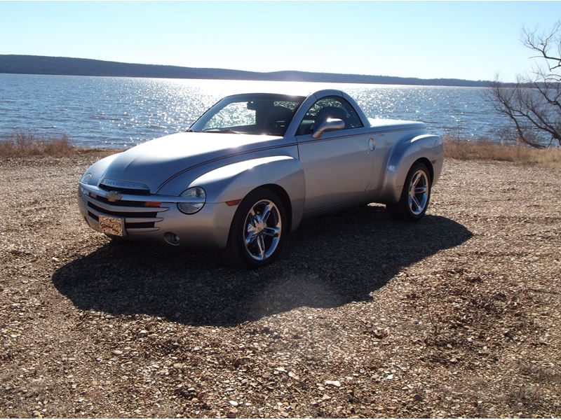 2005 Chevrolet SSR for sale by owner in Wagoner