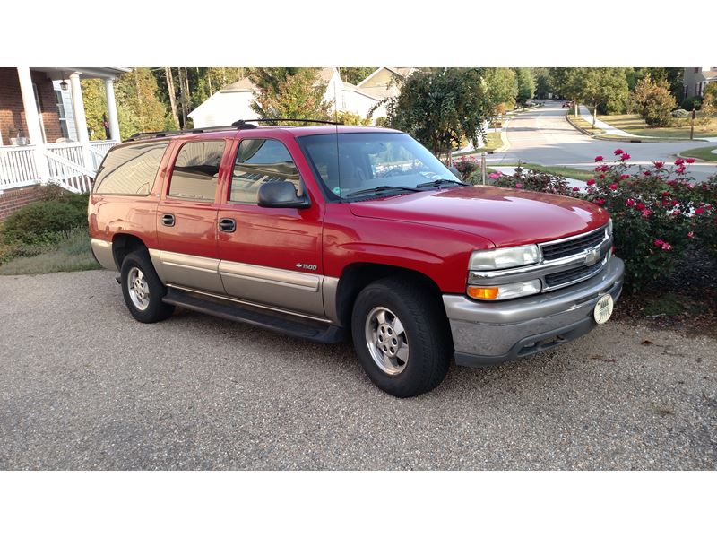 2000 Chevrolet Suburban for sale by owner in CANDLER