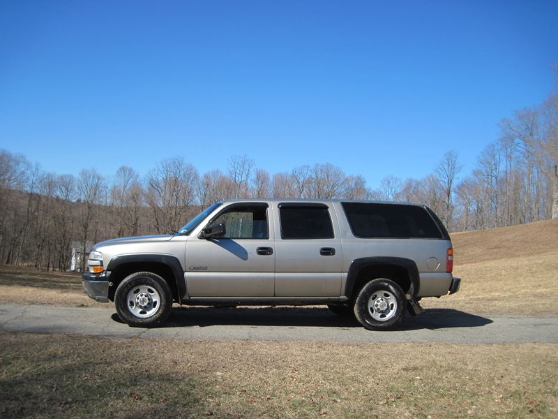 2000 Chevrolet Suburban 2500 Sale by Owner in Ossining, NY 10562