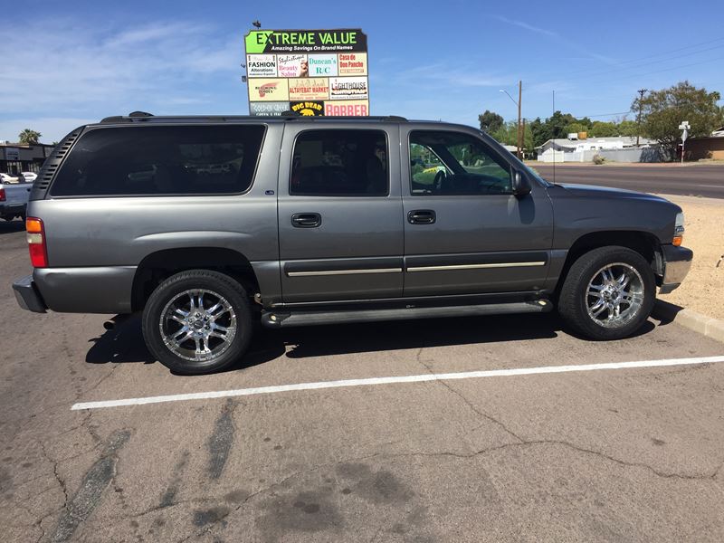 2001 Chevrolet Suburban for sale by owner in PHOENIX