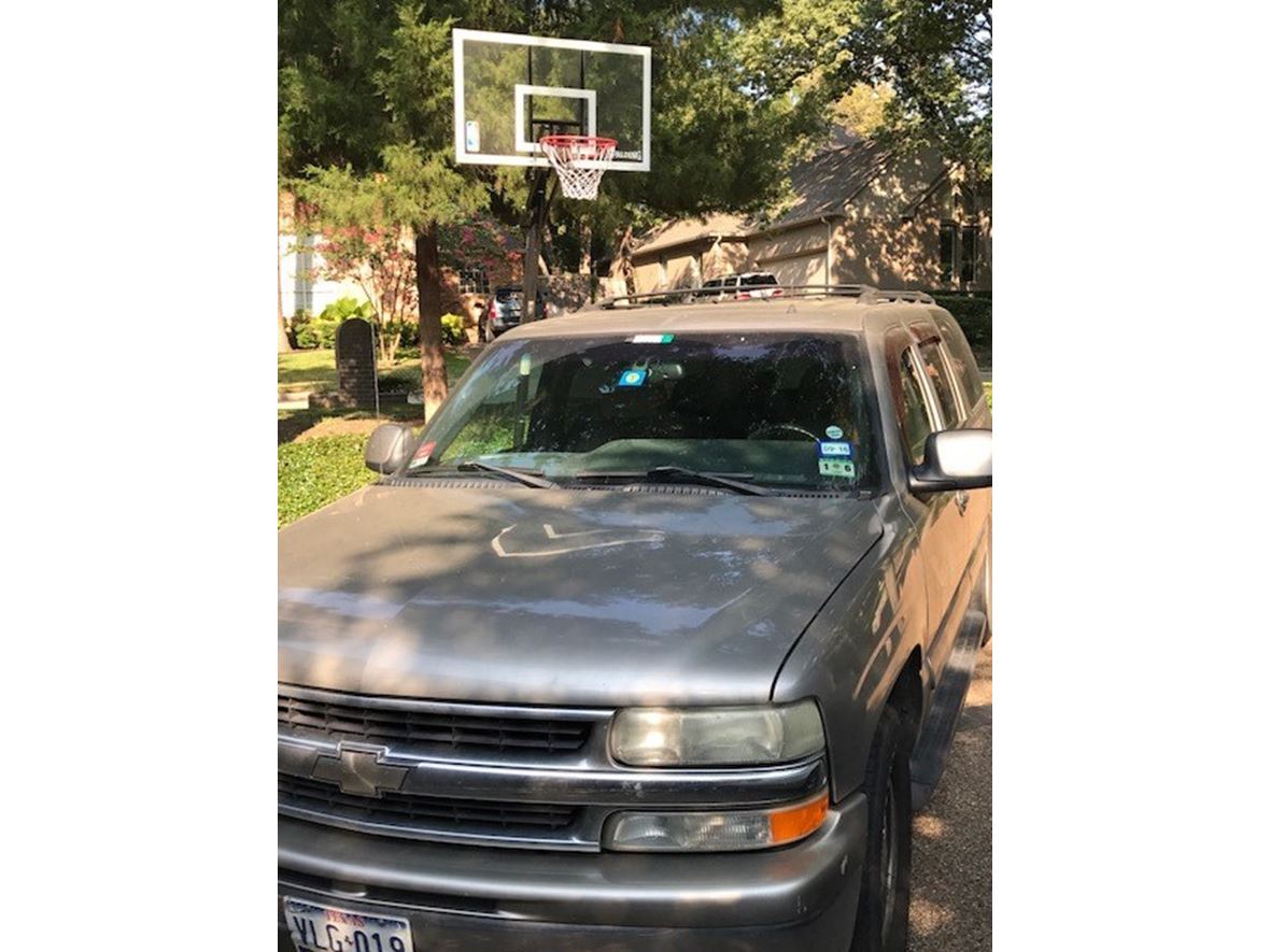 2002 Chevrolet Suburban for sale by owner in Garland