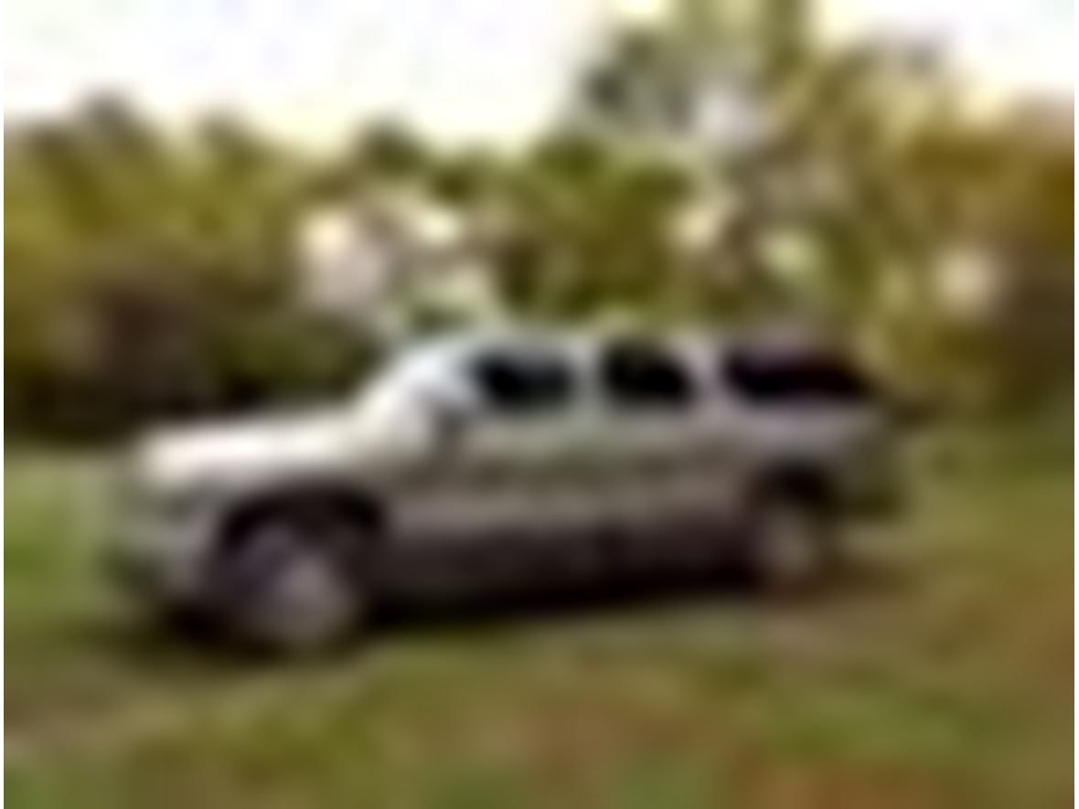 2003 Chevrolet Suburban for sale by owner in Reinbeck