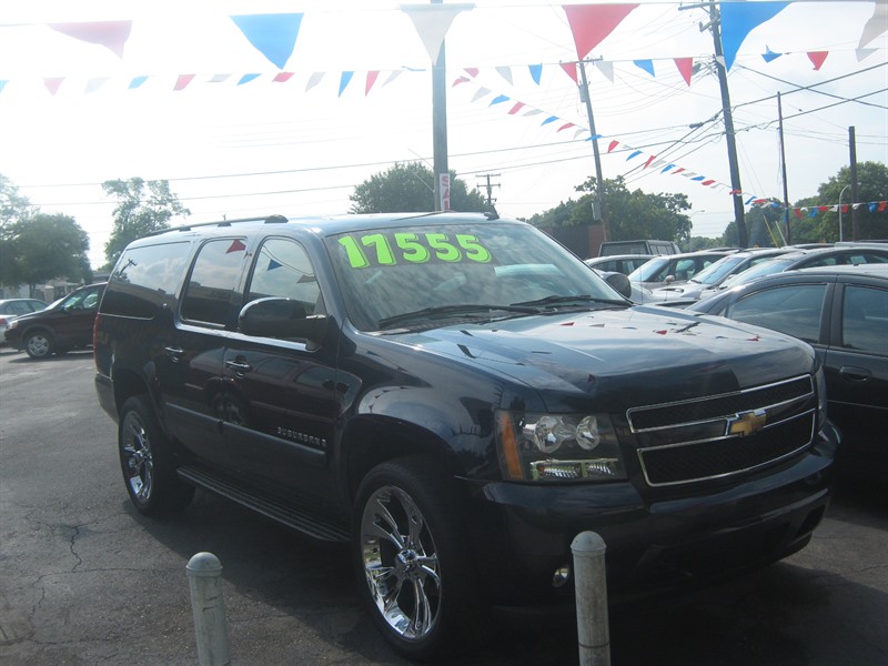 2007 Chevrolet Suburban for sale by owner in MELVINDALE