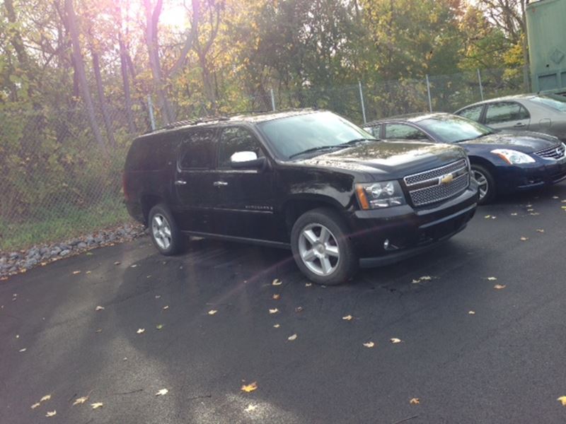 2007 Chevrolet Suburban for sale by owner in Syracuse
