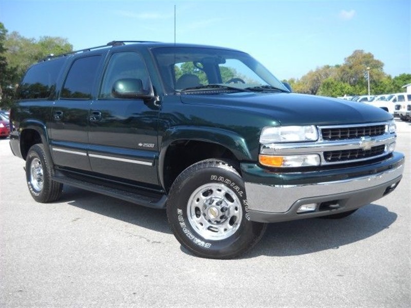2001 Chevrolet Suburban 3/4 Ton for sale by owner in WEST JORDAN