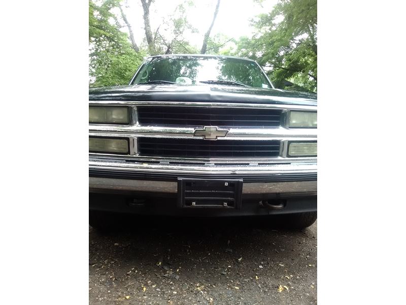1997 Chevrolet Tahoe for sale by owner in SAINT LOUIS