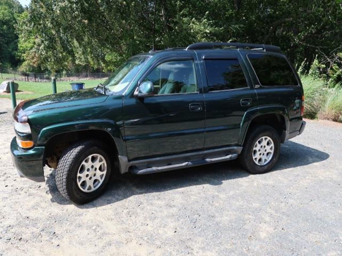 2004 Chevrolet Tahoe for sale by owner in South Windsor