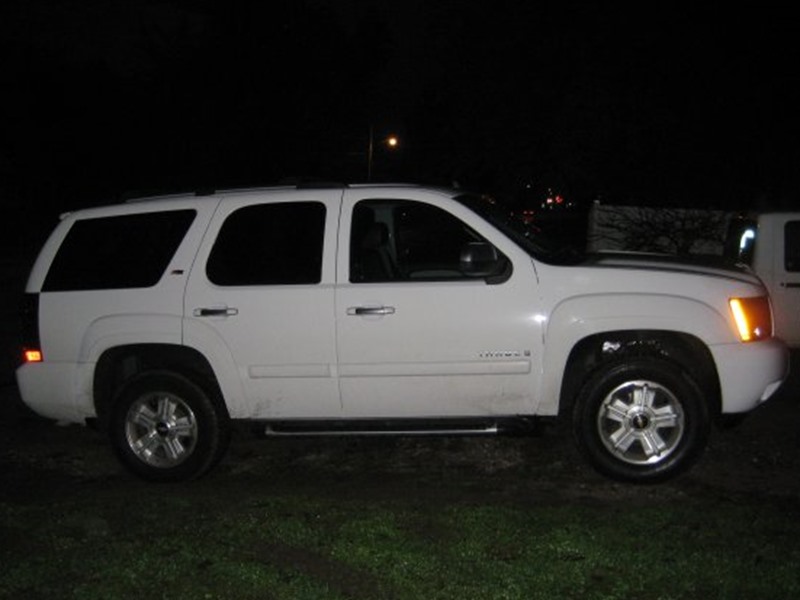 2007 Chevrolet Tahoe for sale by owner in LONE JACK