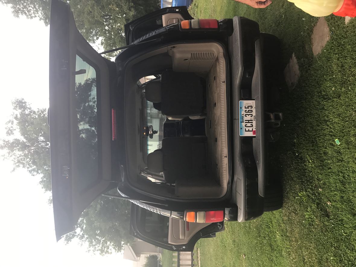 2004 Chevrolet Tahoe Limited/Z71 for sale by owner in Des Moines